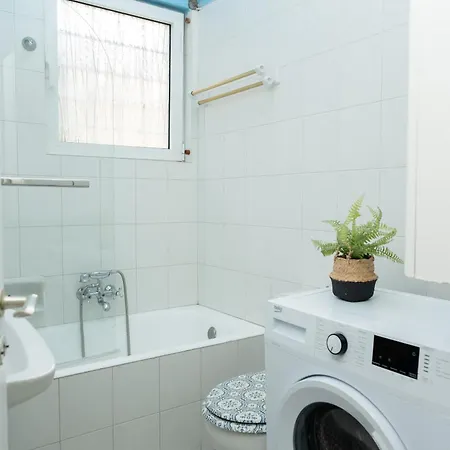 Aggire Retro Apartment *